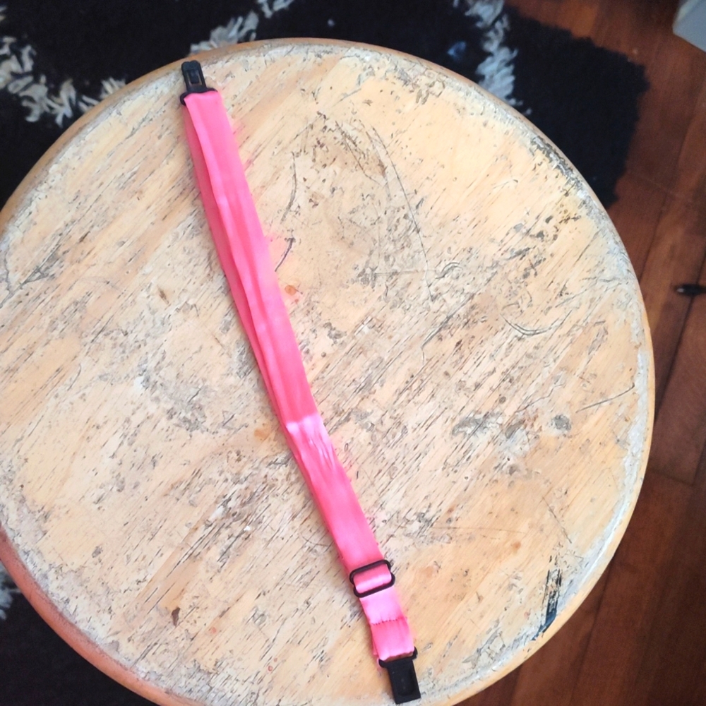 Pink adjustable silk collar and hat